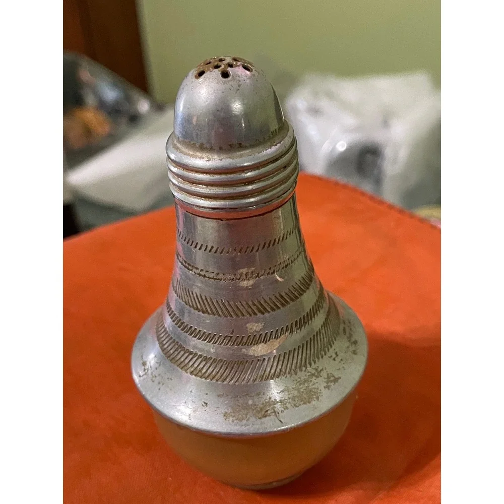 Vintage Aluminum Salt and Pepper Shakers‎ Set Ornate Retro Kitchen Decor